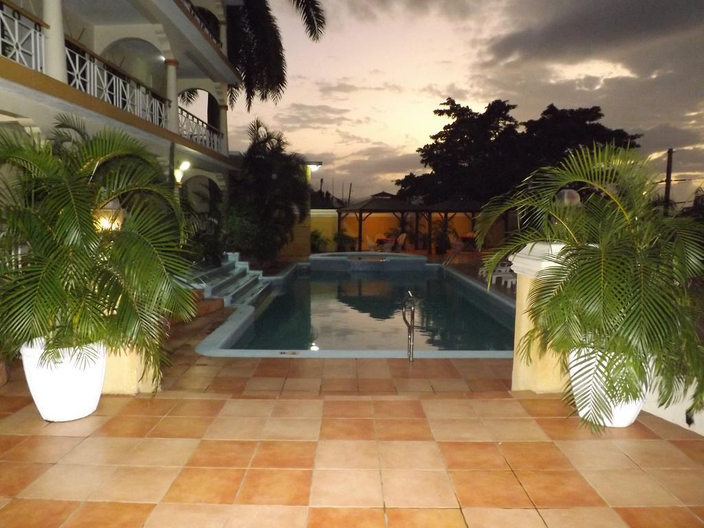 Grandiosa Hotel Montego Bay Esterno foto