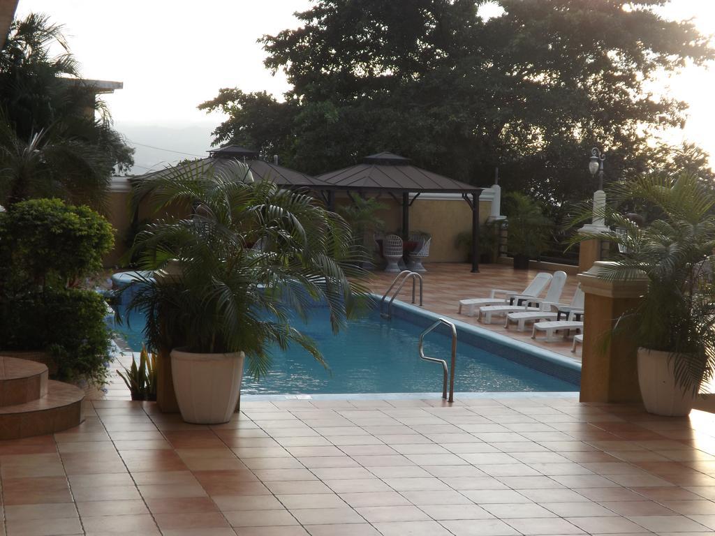 Grandiosa Hotel Montego Bay Esterno foto