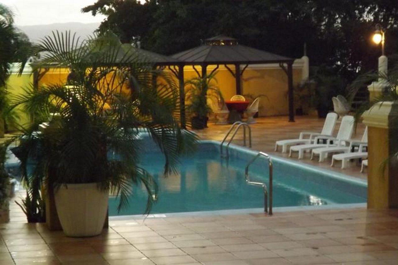 Grandiosa Hotel Montego Bay Esterno foto